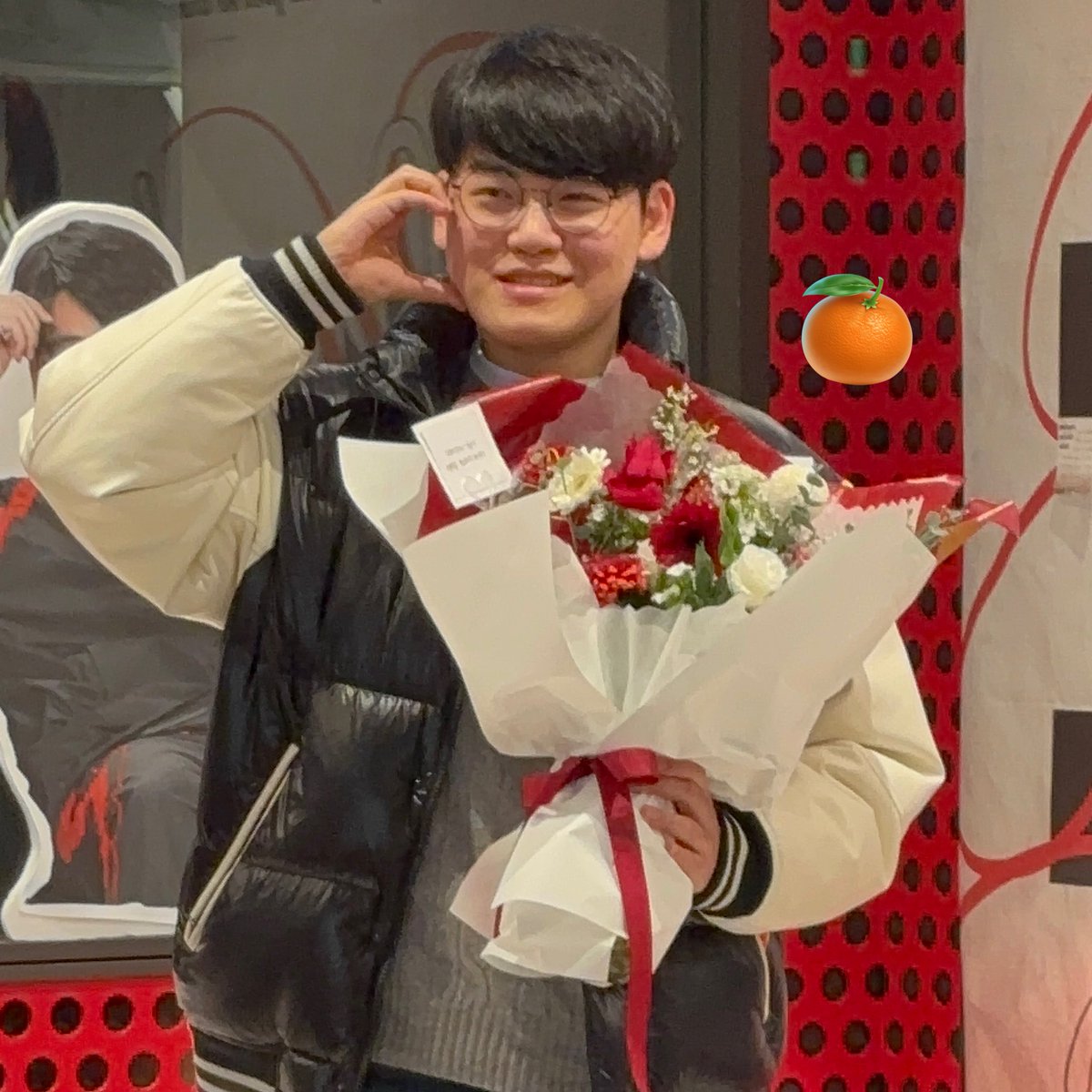 250206 민형이 생일 파티 🎂🥳
포즈 너무 귀여움 😍
#구마유시 #Gumayusi