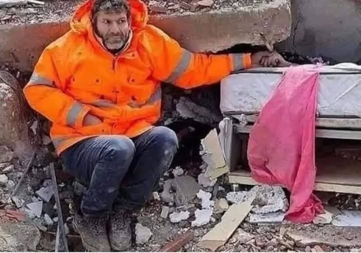 Işıklar içinde yatsınlar, anılarına saygıyla... Bu acıyı unutmak mümkün mü...