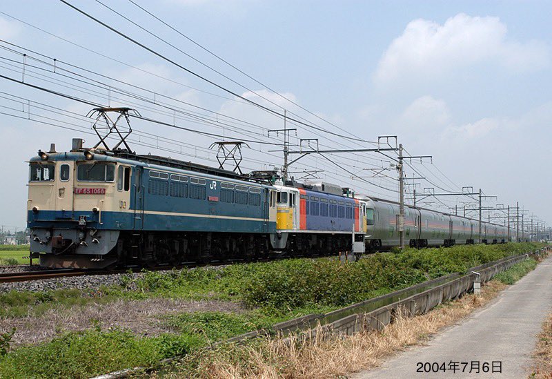 kazu586189's tweet photo. #これよりレアな鉄道写真をあげたやつが優勝
優勝ってワケではありませんが、貨物PFが牽くカシオペアは中々レアでした🤔 https://t.co/eo0FNgNLLD