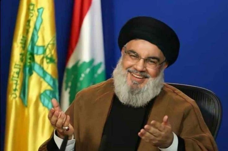معك ارواحنا التي ستدفن حيّةً، وعلى الدنيا من بعدك العفا... 💔🥀