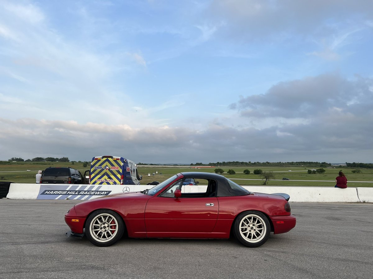 bryanoscar_'s tweet photo. @B_Series16B great wheels https://t.co/CB3BKm8uva