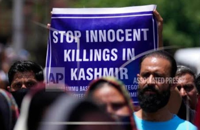 dar_Zubair_07's tweet photo. Pakistan-sponsored terrorism is a grave threat to our economy and peace. A prosperous J&K can only thrive in an environment free from terror and drugs. It is our collective duty to support efforts of government that ensure a secure,peaceful and progressive future for all. #SafeJK https://t.co/dboicS1New
