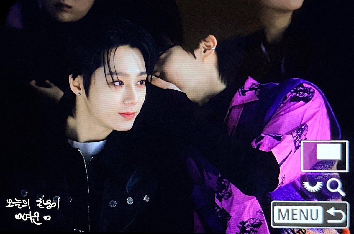 Stay_in_Dream's tweet photo. 250206 #오늘의환웅이

#원어스 #환웅 #ONEUS #HWANWOONG https://t.co/wXFKKoK9Qb