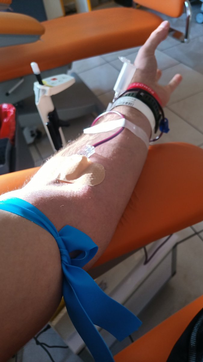 Jacek442's tweet photo. Pomaganie mamy we KRWI https://t.co/xl8UFy68qD