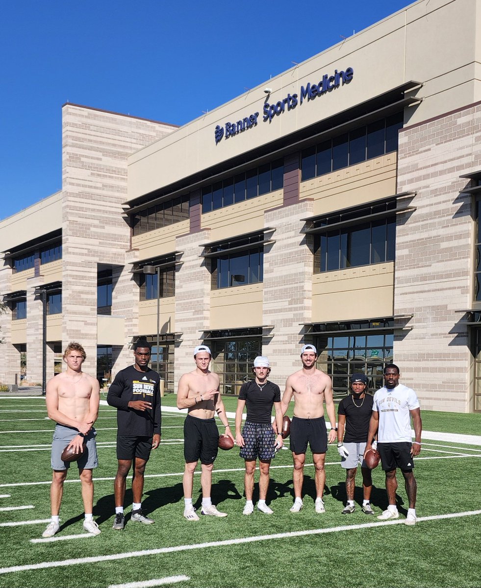 Elev8QBacademy's tweet image. Great work today with these guys at Banner Sports Medicine! @Jackplummer13 @Rober1Knorr_ @JeffSims_10 @Wrogers__2 @quarterbackmag