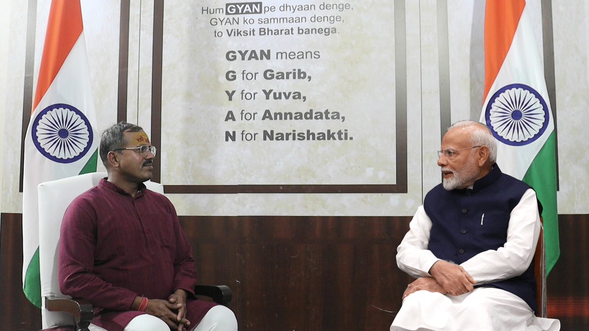 Jitendr55985677's tweet photo. महाकुंभ 2025 नमो ऐप माननीय प्रधानमंत्री श्री नरेंद्र मोदी जी द्वारा एक अच्छी पहल महाकुंभ में देखने को मिली सुखद एहसास महाकुंभ में साफ सुथरी स्वच्छ व्यवस्था करने के लिए आपको और माननीय योगी जी को बहुत-बहुत धन्यवाद https://t.co/4IpOEhHT3X