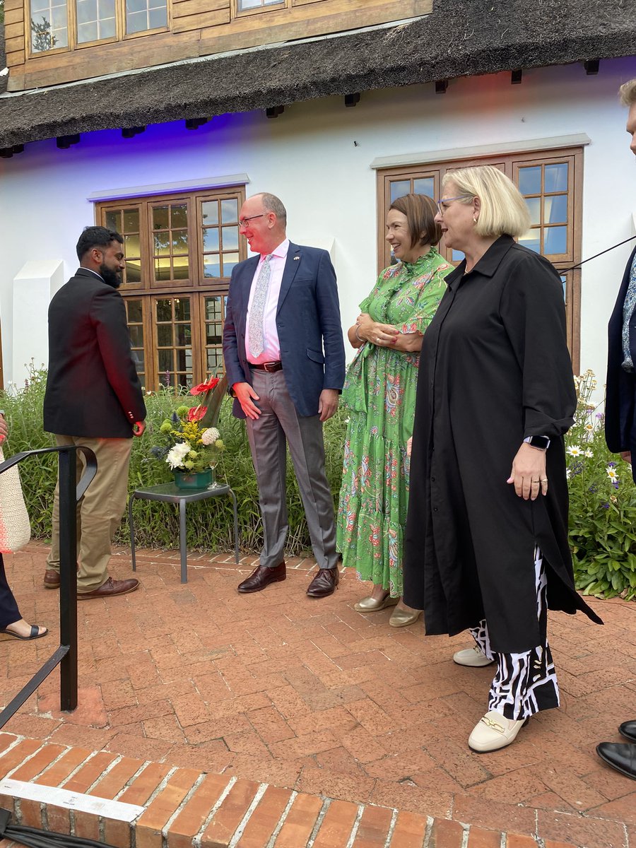 BritchamSAfrica's tweet photo. On the #EveOfOpeningOfParliament British High Commissioner @AJPhillipson hosted us at his astounding residence in Cape Town. Great enthusiasm was expressed for the future developments between the #UK and #SA
@ukinsouthafrica
#StateOftheNationAddress #SONA #UKinSA https://t.co/3AT52KaSqL