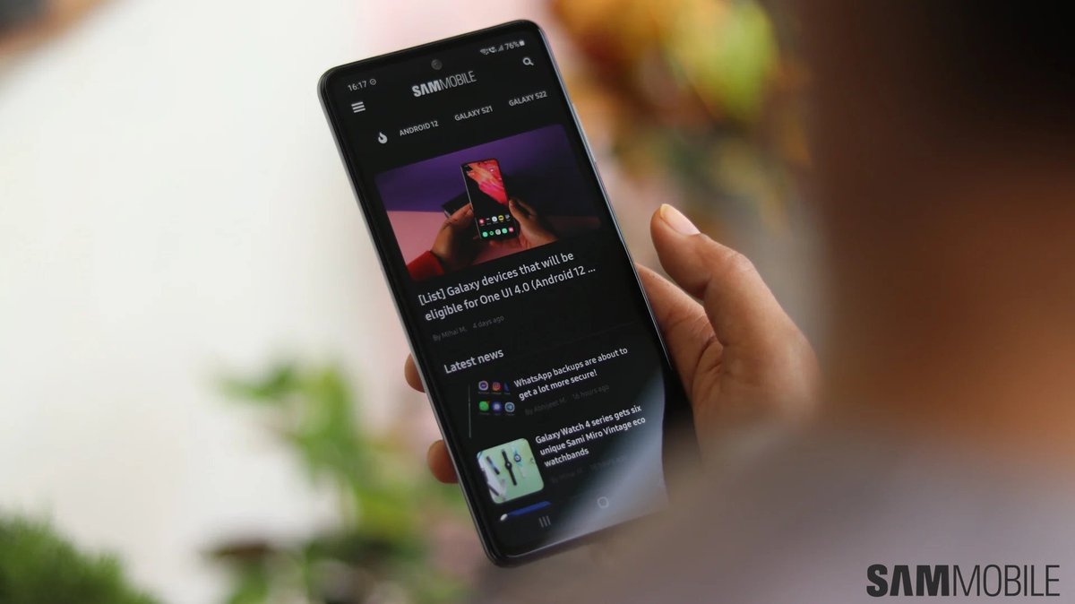 SamMobiles's tweet image. The Samsung Galaxy A52s gets its first software update of the year!

What does it bring? Read about it in our article, which is linked in the thread below. ⏬

#GalaxyA52s