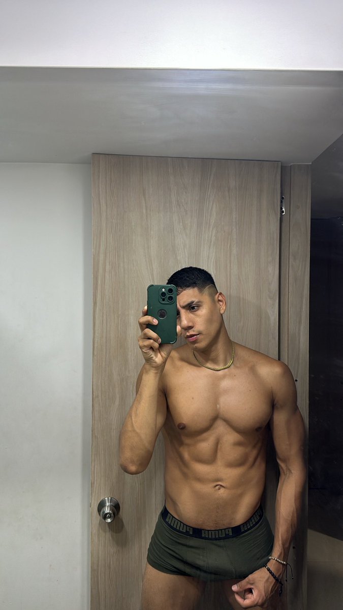 Hey guys 

Making new things in my channel, let’s go to enjoy together 🔥

onlyfans.com/connorking9310…