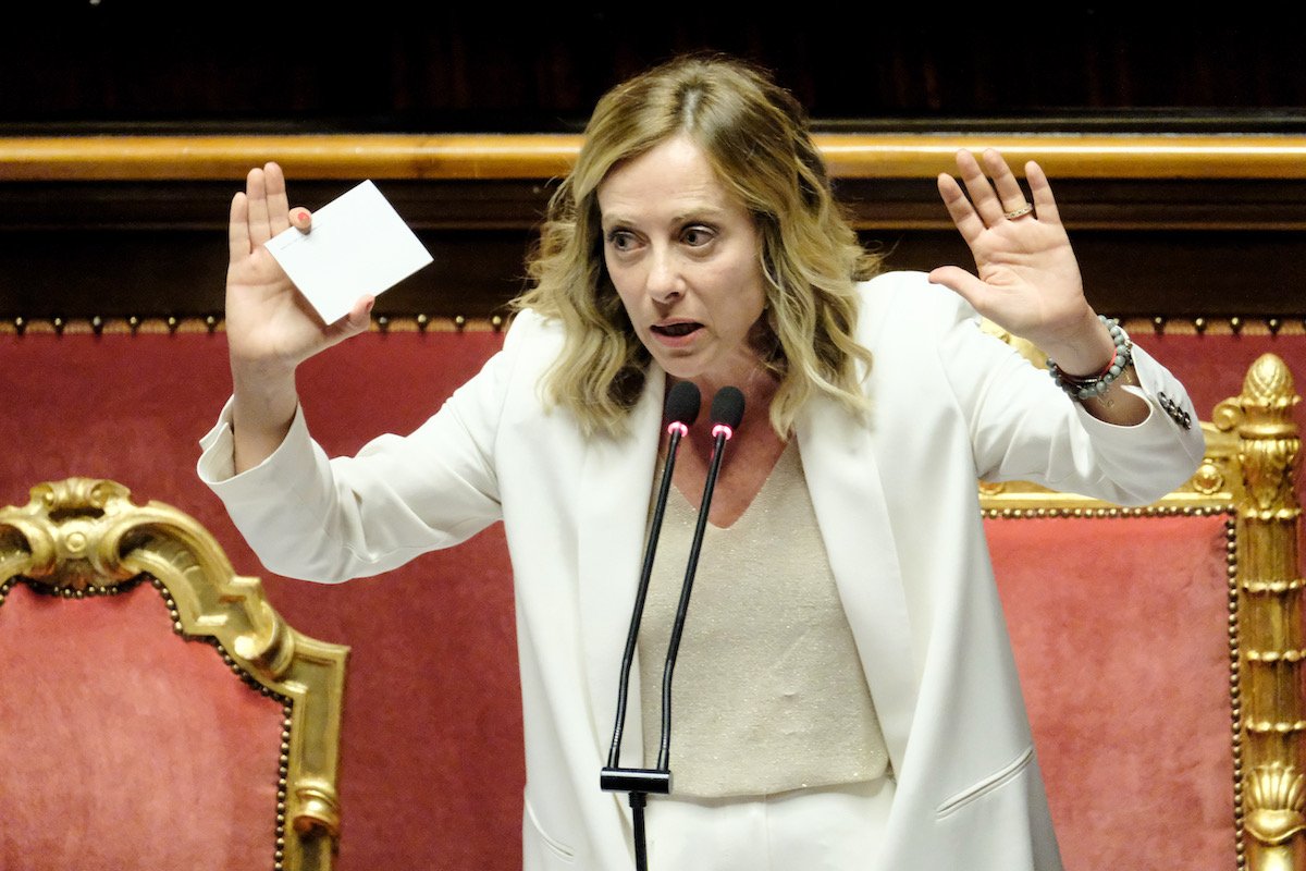 Ci metto la faccia !! No anzi, alzo le mani e ci mando quei due bambocci di Piantedosi e Nordio .
#GovernoDellaVergogna #MELONI_CHE_SQUALLORE