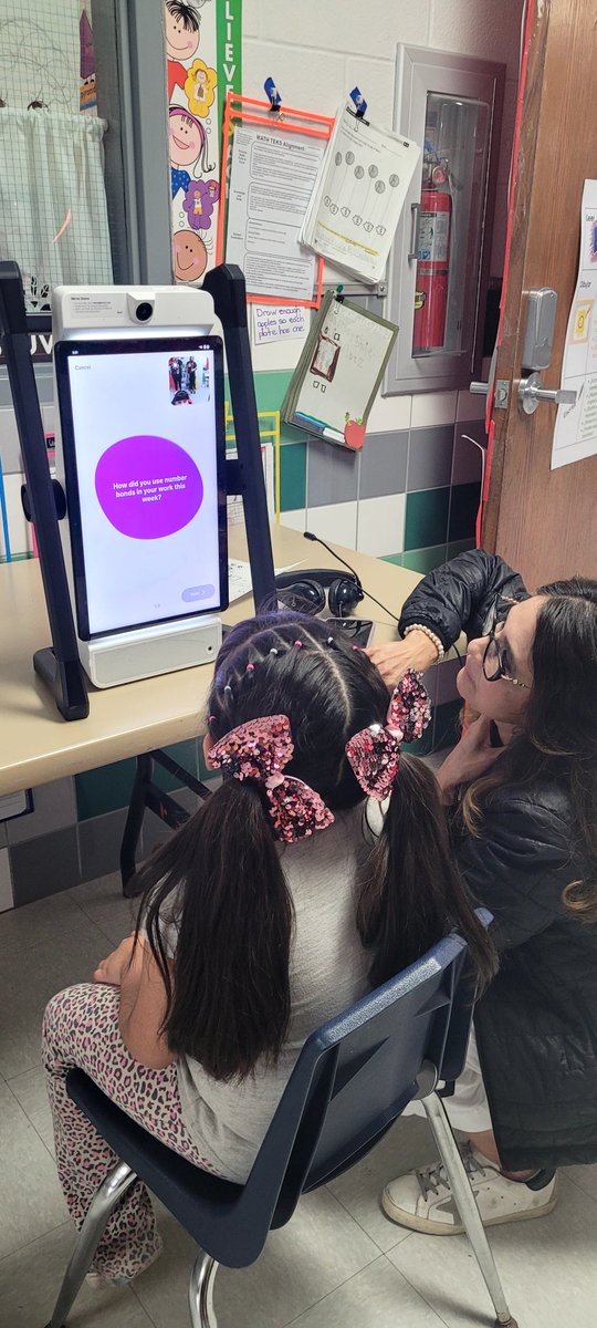 lizzy aguilar-cruz tweet media