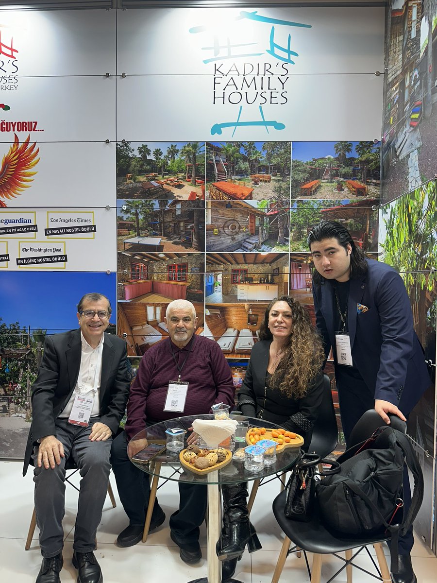 KTreeHouses's tweet photo. Ben Günaydın can dostlarım TÜYAP Emitt fuarından selamlar https://t.co/8YNUin2nZQ