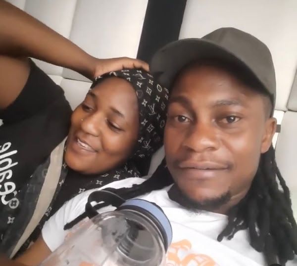 zimetro's tweet photo. Andy Muridzo Opens Up on Split with Mai Keketso - "Akadyiwa naManager Wangu"

Munyori wenziyo ane mukurumbira, Andy Muridzo, orondedzera kuti akaparadzana nemukadzi wake, Mai Keketso, mushure mekunge aziva kuti aive odyiwa naManeja wake...

Read - https://t.co/wiJMNWqROR https://t.co/fPm3jEpY7x