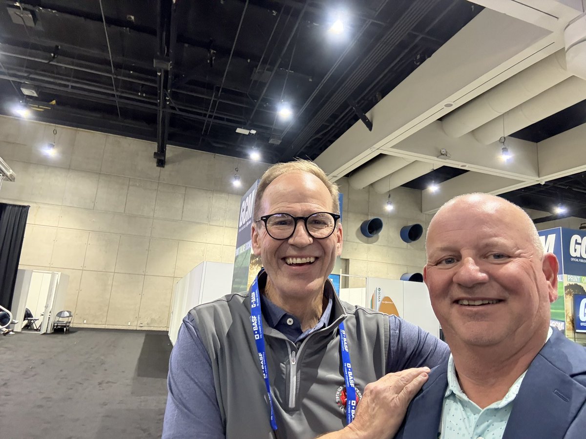 Not sure how I did it but I got my camera out before the great <a href="/PatJonesTweets/">Pat Jones</a> did. It’s always a pleasure to see the legend and say hello