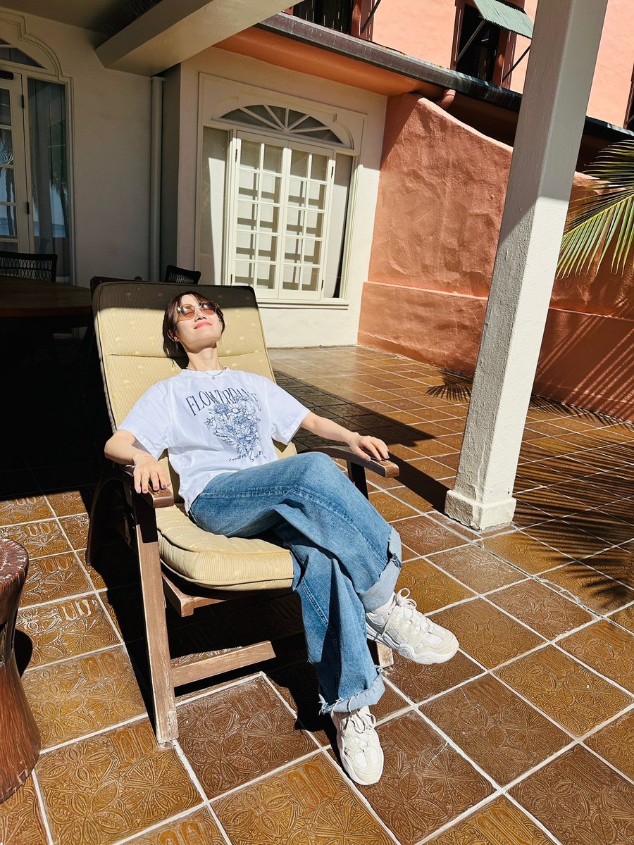 InfoItomiku's tweet image. ハワイで聖地巡礼
たくさんしてきました🌺

ロイヤルハワイアンホテルでは作中にも出てきたスウィートルーム見学も…🎀

本当に細かく再現されていたんだと実感しました。愛ですね…(みく)
#五等分の花嫁