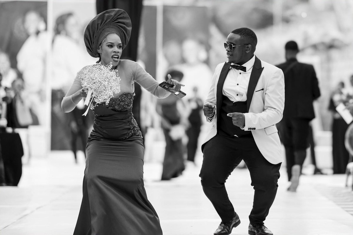 mousteydj's tweet photo. MOUSTEY DJ WAS HERE
.
.
.
.
.
.
.
#africasbestweddingdj #mousteydj #weddingbymousteydj #bellanaijaweddings #Realsounds #Realdeejays #mousteydjweddings #destinationweddingdj https://t.co/wsLk4LtXR1