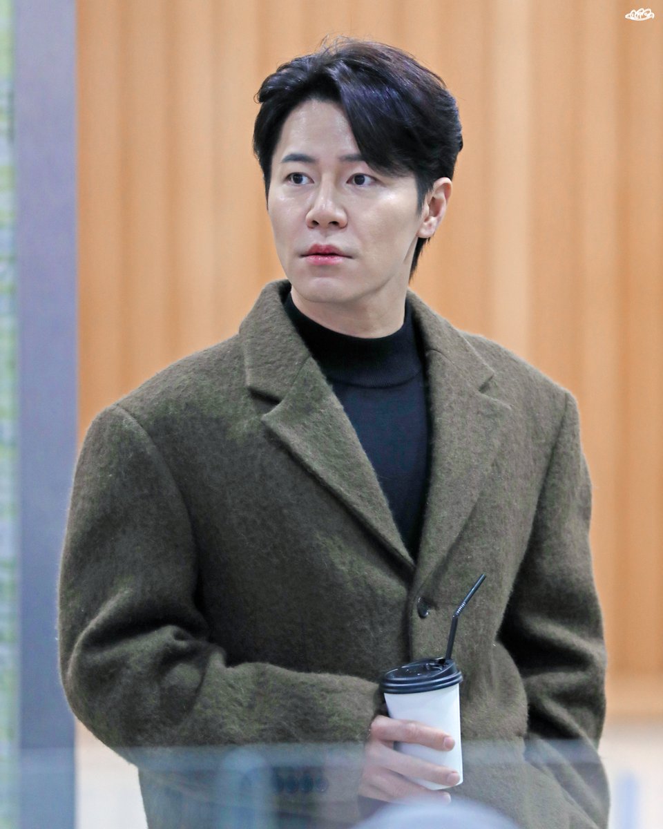 20250206 박명수의 라디오쇼
#이규형
커피와 코트가 잘어울리는 남자 1위 이규형