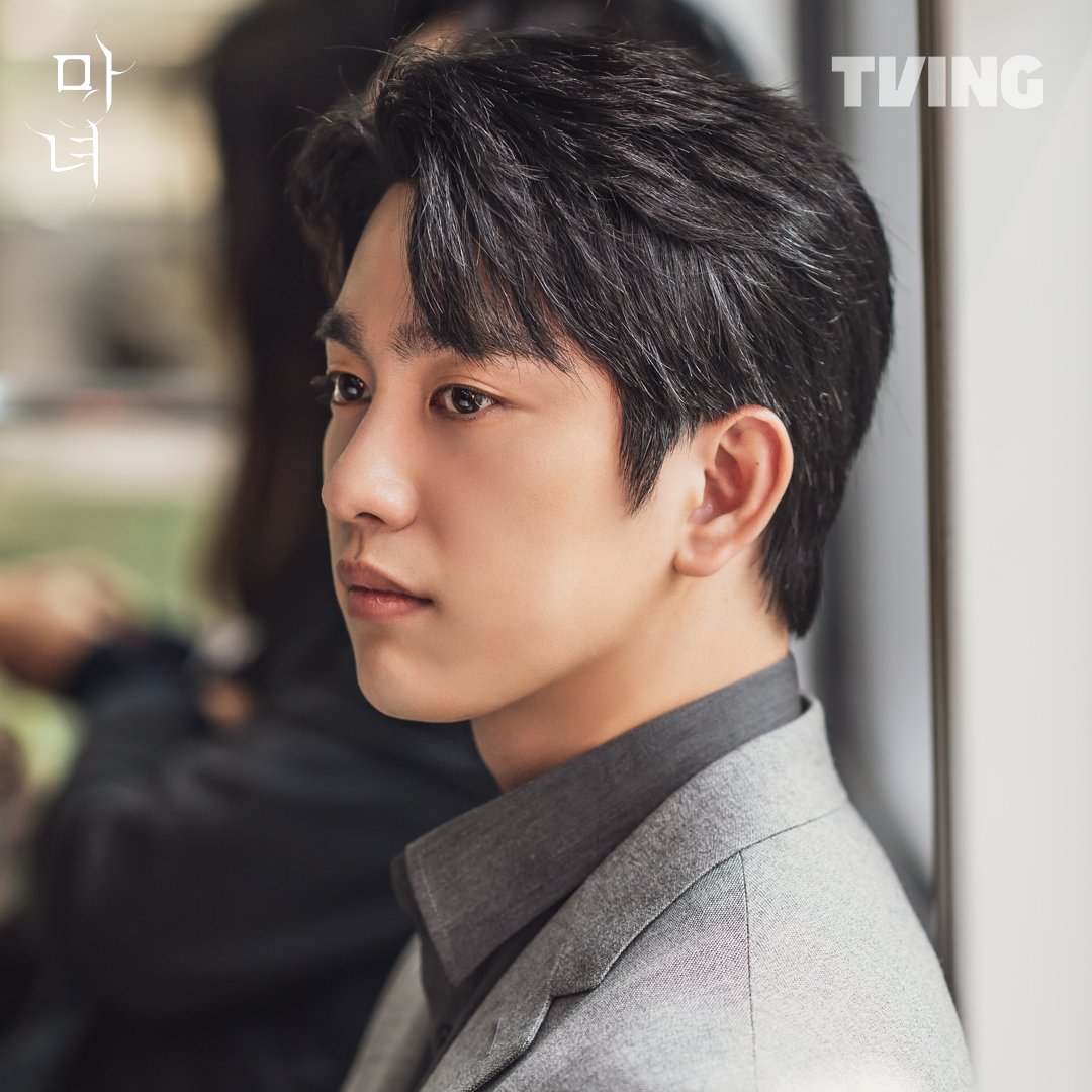 tvingdotcom's tweet photo. 아련 가득한 눈빛의 두 사람🤍

<마녀> 지금 TVING에서

#TVING #티빙 #마녀 #박진영 #노정의 https://t.co/2hGFkxf50L