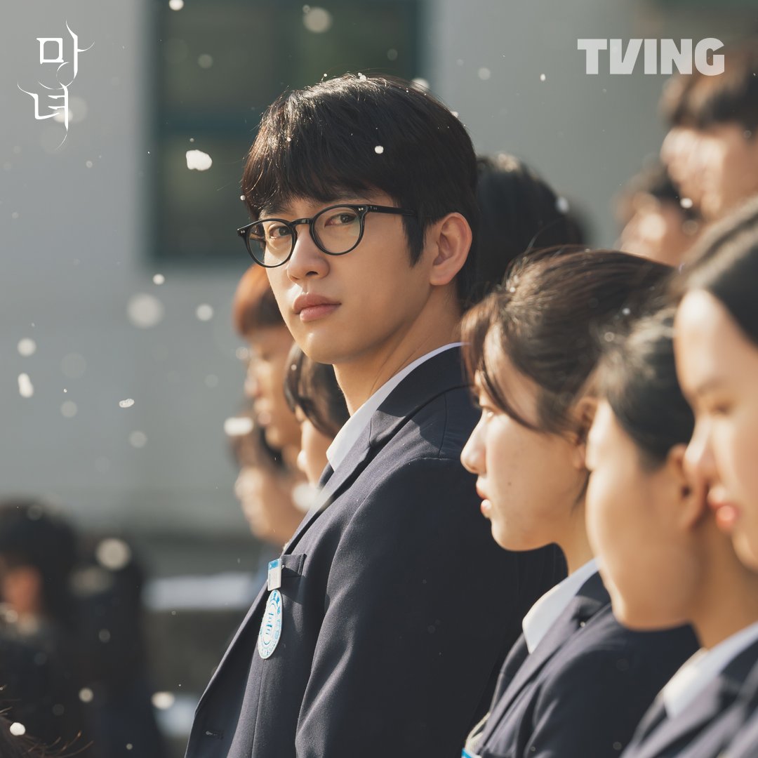 tvingdotcom's tweet photo. 아련 가득한 눈빛의 두 사람🤍

<마녀> 지금 TVING에서

#TVING #티빙 #마녀 #박진영 #노정의 https://t.co/2hGFkxf50L