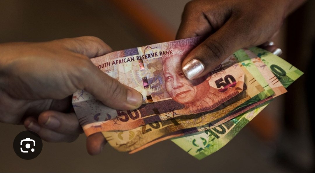 Minimum wage to increase by 4.4% in March. 

South Africa’s national minimum wage will increase by 4.4% to R28.79 per hour, starting on 1 March 2025. 

This increase applies to all workers, including domestic and farmworkers, though it is slightly lower than the National Minimum