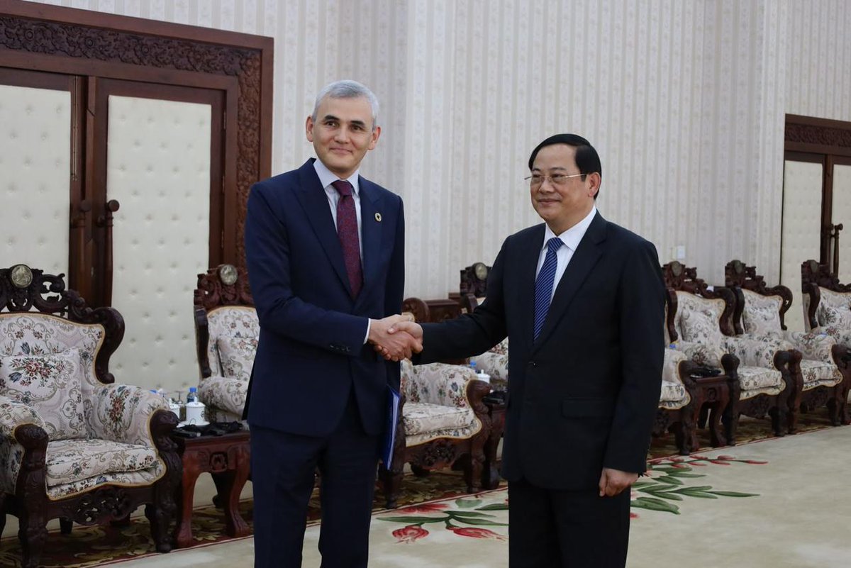 UN in Lao PDR (@uninlaopdr) on Twitter photo During briefing with Prime Minister 🇱🇦, <a href="/BakhodirAB/">Bakhodir Burkhanov</a> touched on importance of the Pact for the Future🌎 for reaching Lao PDR’s dev’t goals through #FFD, #climateaction, #green finance, #youth empowerment & #digital transformation During briefing with Prime Minister 🇱🇦, <a href="/BakhodirAB/">Bakhodir Burkhanov</a> touched on importance of the Pact for the Future🌎 for reaching Lao PDR’s dev’t goals through #FFD, #climateaction, #green finance, #youth empowerment & #digital transformation