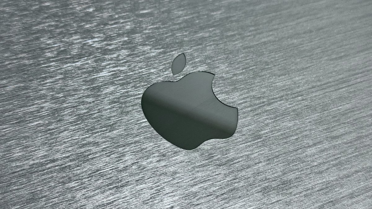 jimmy_gadget's tweet photo. \\ MacBookをイメチェン&保護🛡️ //
記事はリプ👇️
wraplusのスキンシールでMacBookをブラックメタル調に✨️
貼り付けは若干難しかったけどコツを掴んだら上手くいった!
ちょっと高いけどおすすめ!
#macbook
#wraplus
#ブログ https://t.co/B3tqVM6SXa