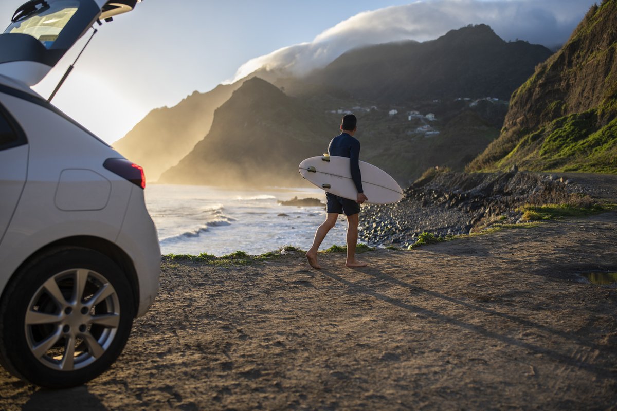 AutoEuropeAUNZ's tweet photo. #Hawaii offers an incredible blend of #adventure and #relaxation 🌺

With a car hire, #explore the #stunning beaches of #Waikiki and on the North Shore, hike the lush trails of Diamond Head, or visit the historic Pearl Harbor.

Plan your #journey and see the beauty of Hawaii 🌴 https://t.co/GMsm0Xrdzx