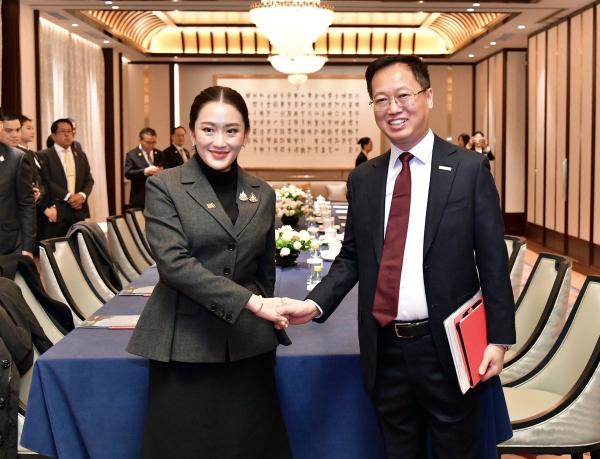 Pheuthai2day's tweet image. นายกรัฐมนตรี #แพทองธารชินวัตร พบหารือกับ นาย JIA Shaoqian Secretary of the Party Committee Chairman บริษัท Hisense Group Holdings ณ ห้อง Fangfei ชั้น 1 โรงแรมเตี้ยวหยูไถ กรุงปักกิ่ง สาธารณรัฐประชาชนจีน วันที่ 6 กุมภาพันธ์ 2568

#วันนี้เพื่อไทยทำอะไร