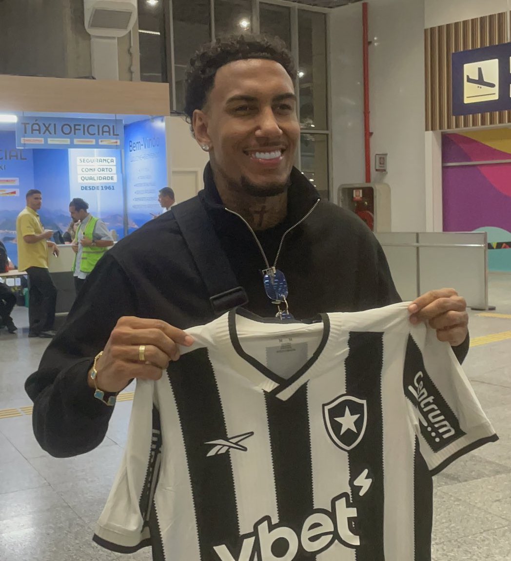 Nikolay_Petkovv's tweet image. Ludogorets will broke the transfer window in Bulgaria.
The Bulgarian champions will sell Rwan Cruz to Botafogo for around 8-10 million euros. He just arrived in Rio de Janeiro for medical and signing. ✍️
Rwan this season has played 35 games, and scored 11 goals.