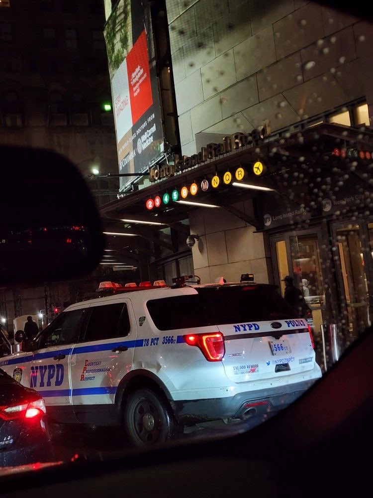 POLIXEM's tweet image. 𝐘𝐎𝐔𝐑 𝐏𝐎𝐋𝐈𝐂𝐄 𝐌𝐀𝐍 ⸻
𝗛𝗮𝗻𝘀𝗲𝗹 𝗡. 𝟯𝟰 𝗬𝗿𝘀. 𝗖𝗮𝗹𝗶𝗳𝗼𝗿𝗻𝗶𝗮 &amp;amp; 𝗡𝗬𝗖
                              ϟ