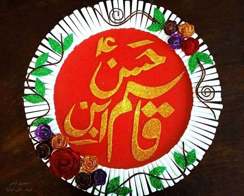 RanaJabirAbbas's tweet photo. تھا صولتِ شوکت سے لعینوں کا جگر آب
لڑنا تو کُجا آنکھ مِلانے کی تھی نہ تاب
چہرے کی لطافت پہ تصدق گلِ شاداب
غیرت سے اُڑا جاتا تھا رنگِ رُخِ مہتاب
حق نے رُخِ روشن کو عجب نور دیا تھا
خورشید نے بھی شرم سے مُنہ پھیر لیا تھا
سرکار میر انیسؔ
#جشن_شہزادہ_قاسمؐ
#7Shaban
Qasim bin Hassan https://t.co/RmGN6iltx9