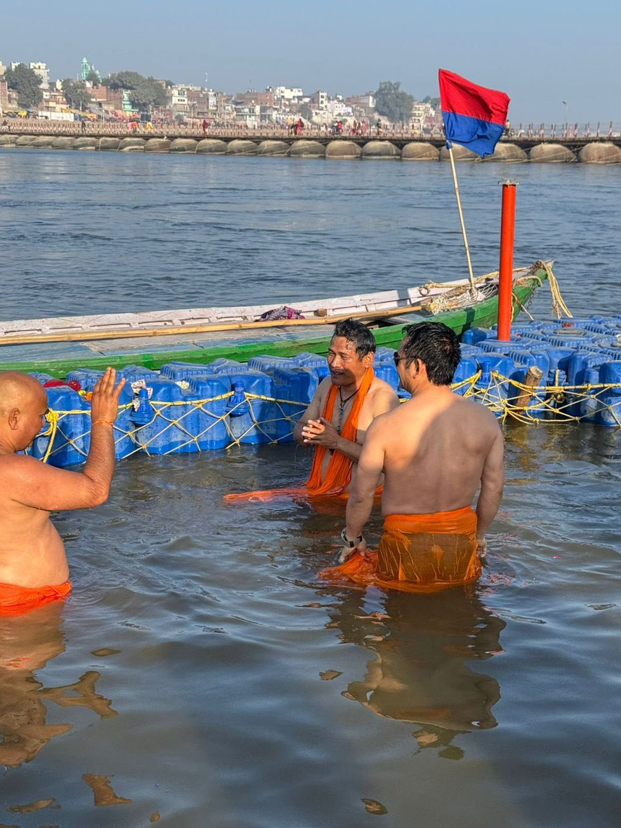 OjingBJP's tweet photo. It was a moment of deep spiritual fulfilment to offer prayers for the revered Jagadguru Shankaracharya Swami Shri Adhokshjanand Dev Tirth ji Maharaj while visiting his Ashram at the sacred Triveni confluence of #MahaKumbh2025 in Prayagraj today.

May the purity & divine grace of the Kumbh Mela guide us all toward dharma, selflessness, and unwavering service to humanity.

#MahaKumbh2025
