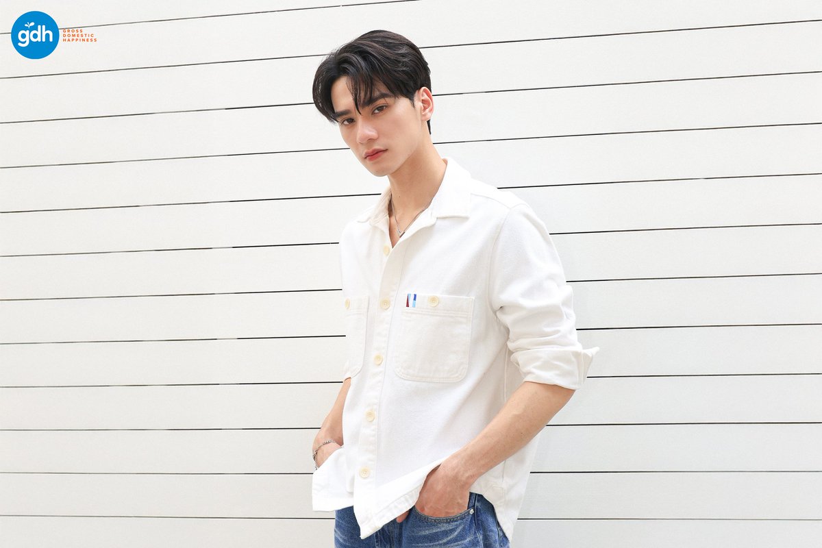 gdh559's tweet image. GDH ถือฤกษ์ดี บวงสรวงภาพยนตร์คอมเมดี้ 'BEAUTY AND THE BEAT' (Working Title) 
รวมดาราตัวมัมสายฮา

GDH จัดพิธีบวงสรวงพร้อมเปิดตัวภาพยนตร์คอมเมดี้เรื่องใหม่ 'BEAUTY AND THE BEAT' (Working Title) ผลงานกำกับโดย เติ้ล กิตติภัค ทองอ่วม ที่รวมดาราตัวแม่ตัวมัมสายฮา สายดีว่า ดีเวอร์…