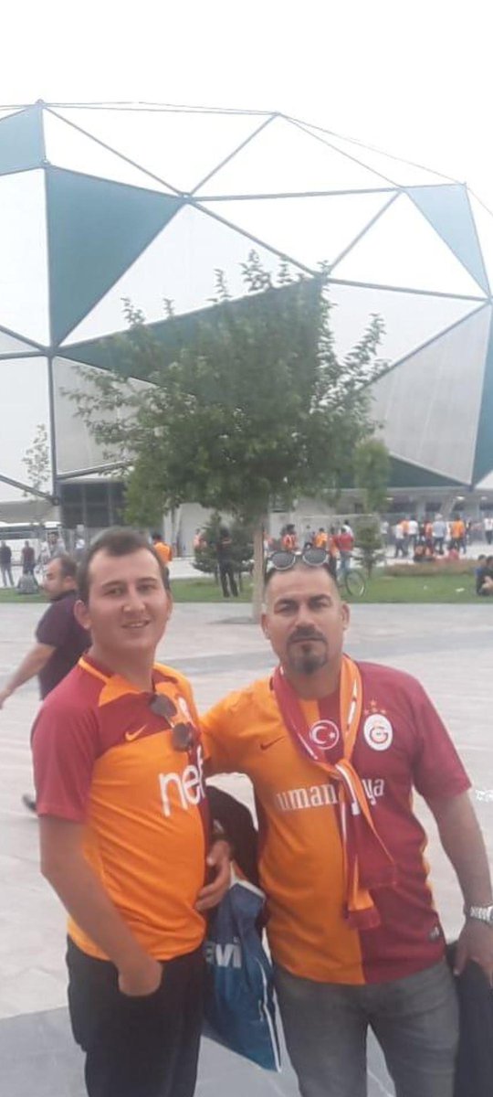 ElkirmisMe75017's tweet photo. 6 şubat senide bizden aldı kardeşim mekanın cennet olsun inşallah https://t.co/gtHeHJOnaL
