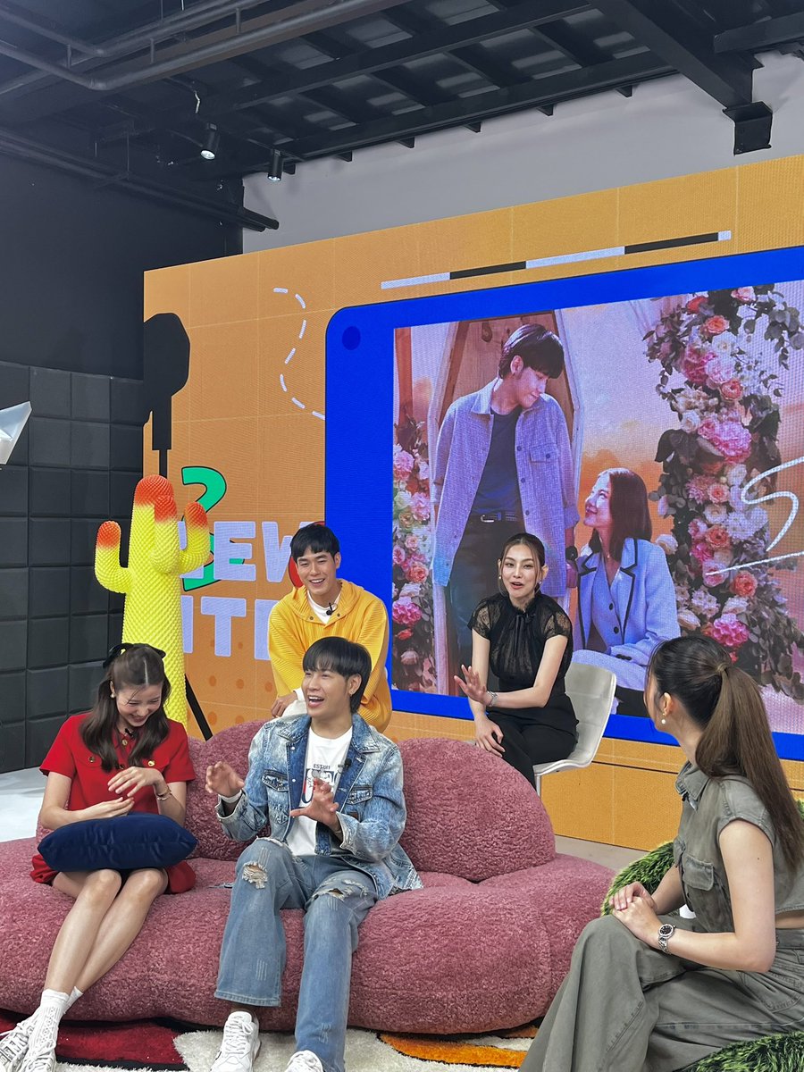 monooriginal_th's tweet image. คึกคัก! เอสเธอร์, สิงโต, มายด์ และ หน่อง บุกสตู The Enterview อยากฟังสัมภาษณ์สนุกๆ อย่าติดตาม รายการทุกวันอาทิตย์ เวลา 23:00 น. ทางช่อง MONO29 

💗 ซีรีส์ "รักจะตาย My Miracle"
📌เริ่มสตรีม 14 กุมภาพันธ์นี้ที่ Monomax เท่านั้น
🎬 monomax.me/qr/RUP9 
💻 สมัคร Monomax :