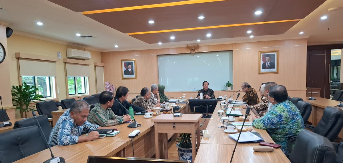 APHI_forest's tweet photo. Audiensi APHI dengan Menteri Lingkungan Hidup
(24/1/2025) https://t.co/1FcAJgmaaP