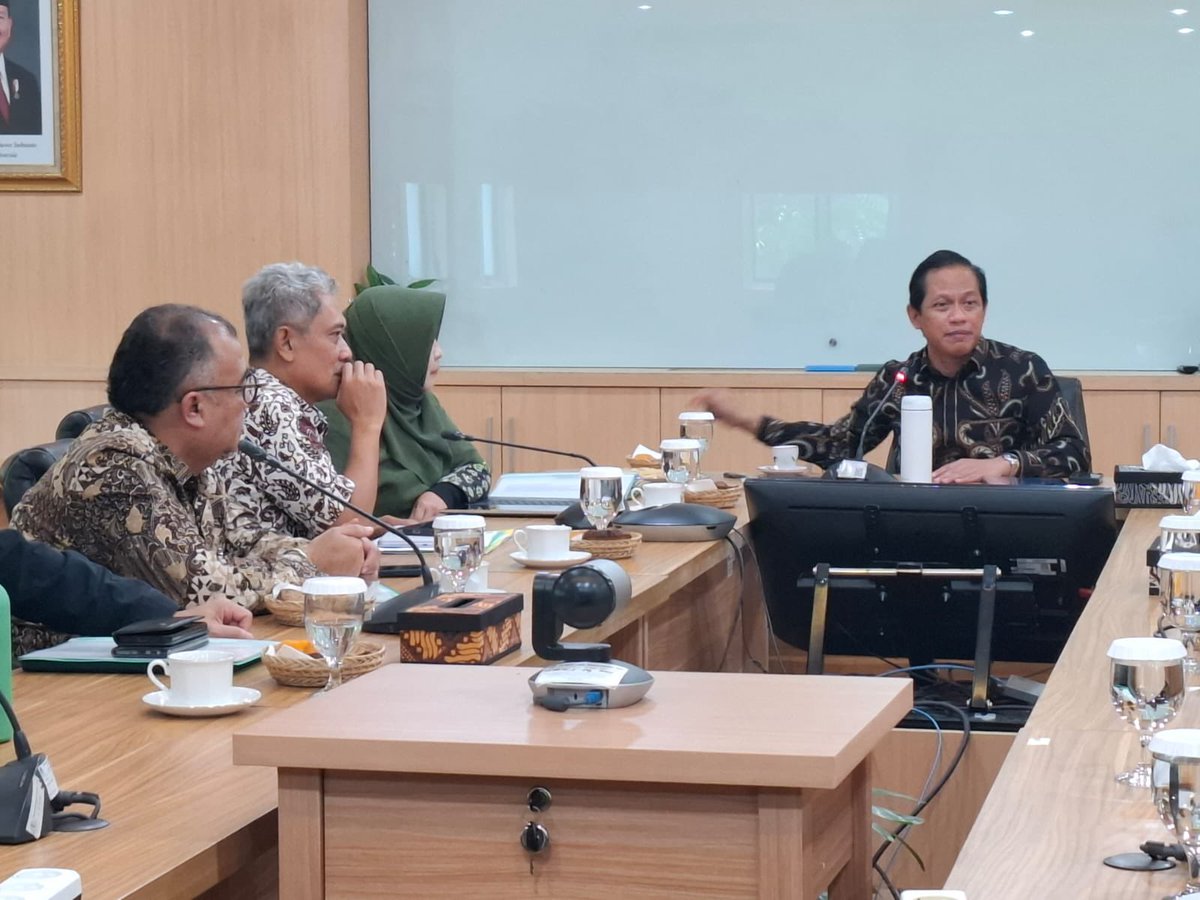 APHI_forest's tweet photo. Audiensi APHI dengan Menteri Lingkungan Hidup
(24/1/2025) https://t.co/1FcAJgmaaP