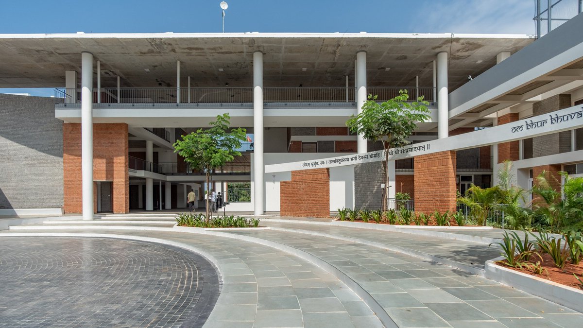 cbdhage's tweet photo. Vedic Vidya Kendra Retreat Center, #Puducherry by Shanmugam Associates.
Total Area- 1,75,000 sq ft.
PC-Denis Amirtharaj
1/2
#Schoolsofindia https://t.co/EMIEF4urad