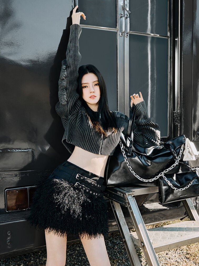 Sohee. tweet media