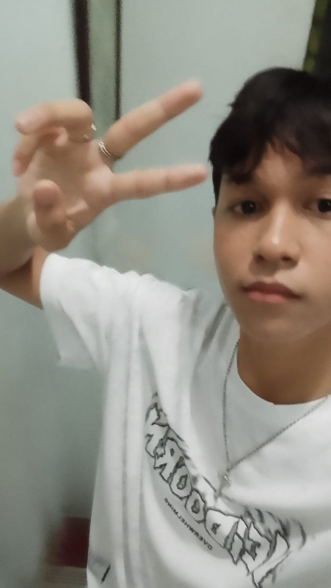 zecxy112's tweet photo. https://t.co/Tq17QDZ2kS