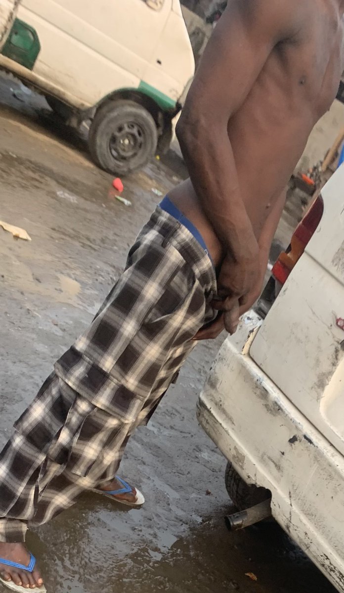 justthatdoy's tweet photo. Man!!!! This is big 
I saw this in person so I can tell
.
.
.
.
.
.
.
@Vixek8 

#gattohboy#lagosboysnude#mushin https://t.co/5NoRaKkRYN