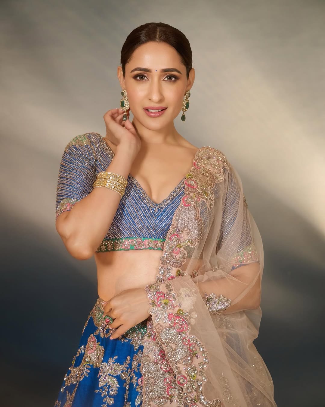 GjFu7pSXIAAtf6T?format=jpg&name=large