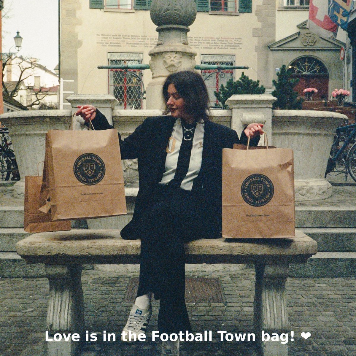 Surprise your special someone with the best gifts in town this Valentine's Day! 💝✨ Great Winter Deals #FootballTown #ValentinesGifts #TheBestGiftsInTown
footballtown.com