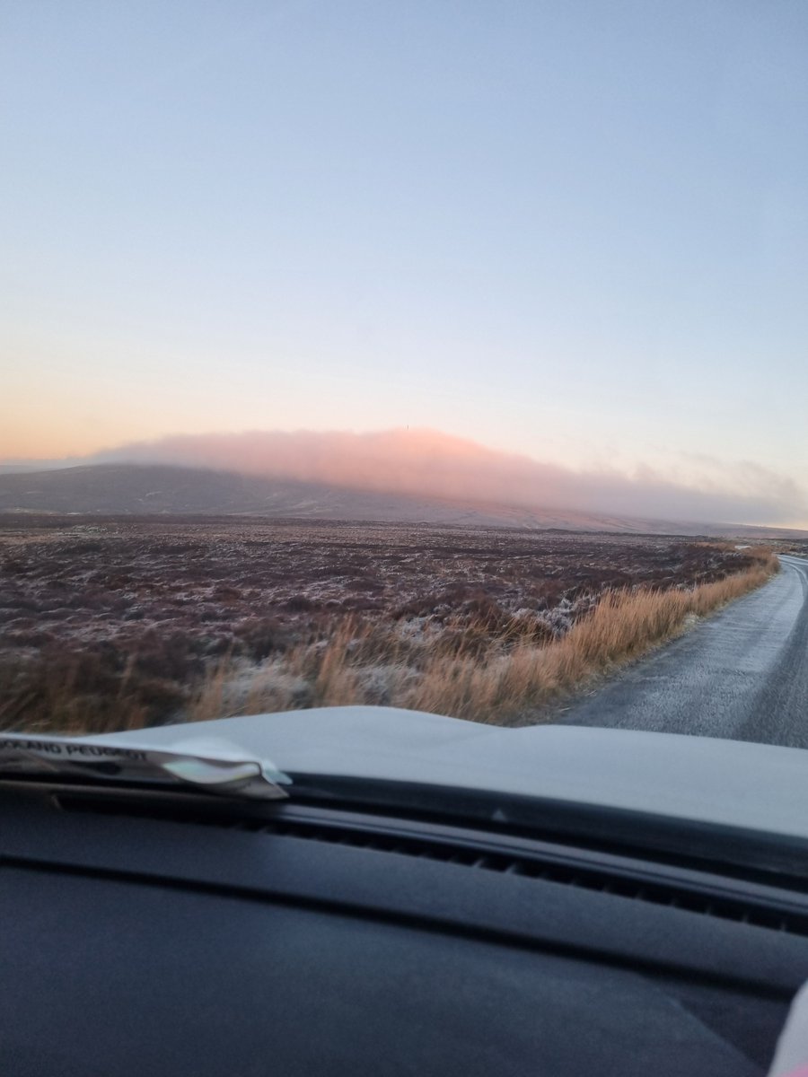 PaulMoranVO's tweet photo. I've been driving in the mountains so long I somehow reached Bespin!! 😅😅

#starwa https://t.co/69WCX704No