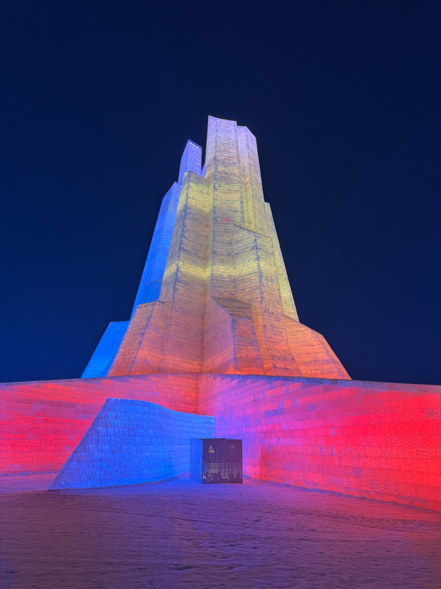 master_gba's tweet photo. Step into a real-life frozen fairytale—but bring extra socks! From towering ice castles to glowing frozen slides, this place is so cool, even your hot chocolate needs a jacket. https://t.co/j3BDFrhObw