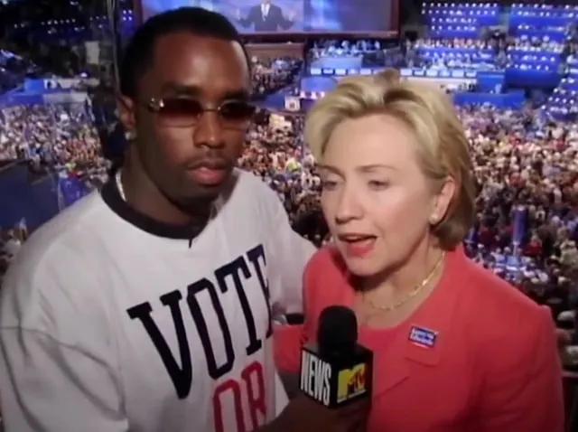 🚨#BREAKING! Diddy &amp; Hillary Clinton Connections involving "Under ager CHILDEN" and Government spending are INSANE! 🤯

Hillary may be going to JAIL!

The GODFATHER to P Diddy's offspring is none other than Ron Burkle, a key figure on the Board of Directors at The Scripps