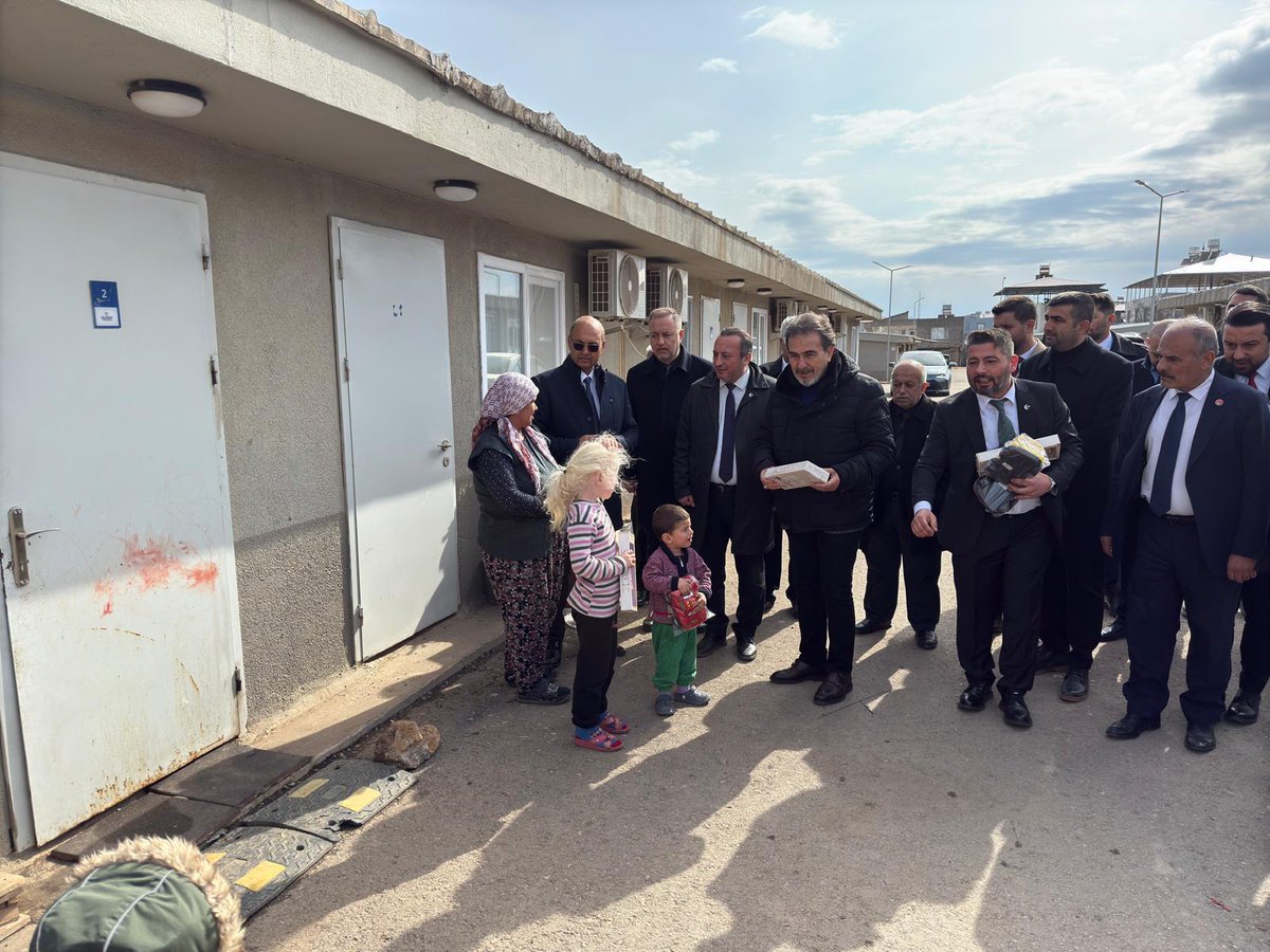 6 Şubat depreminin ikinci yılında, Genel Başkan Yardımcımız Kocaeli Milletvekili Mehmet Aşıla, Gaziantep’te hemşehrilerimizi ziyaret etti. Acılarımızı paylaşıyor, yaralarımızı birlikte sarıyoruz. Birlik ve beraberlik içinde dayanışmamızı sürdürmeye devam edeceğiz.