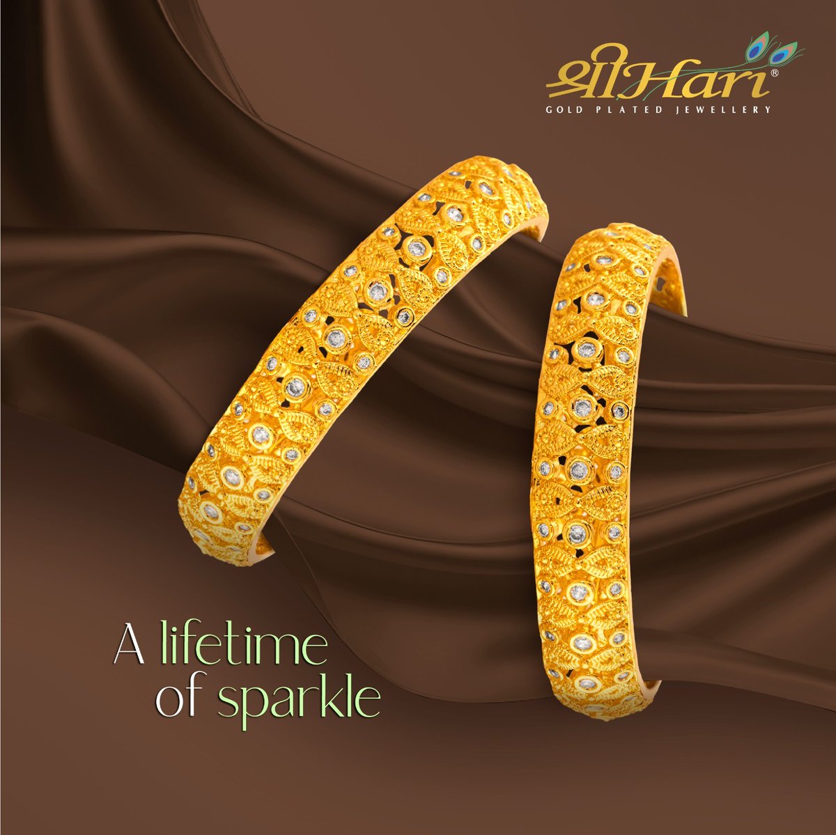 shreeharijwl's tweet image. ✨ Elevate your elegance with this Guaranteed AD Gold-Plated Bangle Pair🎁 Enjoy a FREE gift on purchases of Rs 1000 and above!  Limited time offer. Offer period: 7th February 2025 to 14 February 2025.
shreehari.co/bangles-dabg34…  #Shreehari #ElegantJewels #BangleGoals #ShopNow