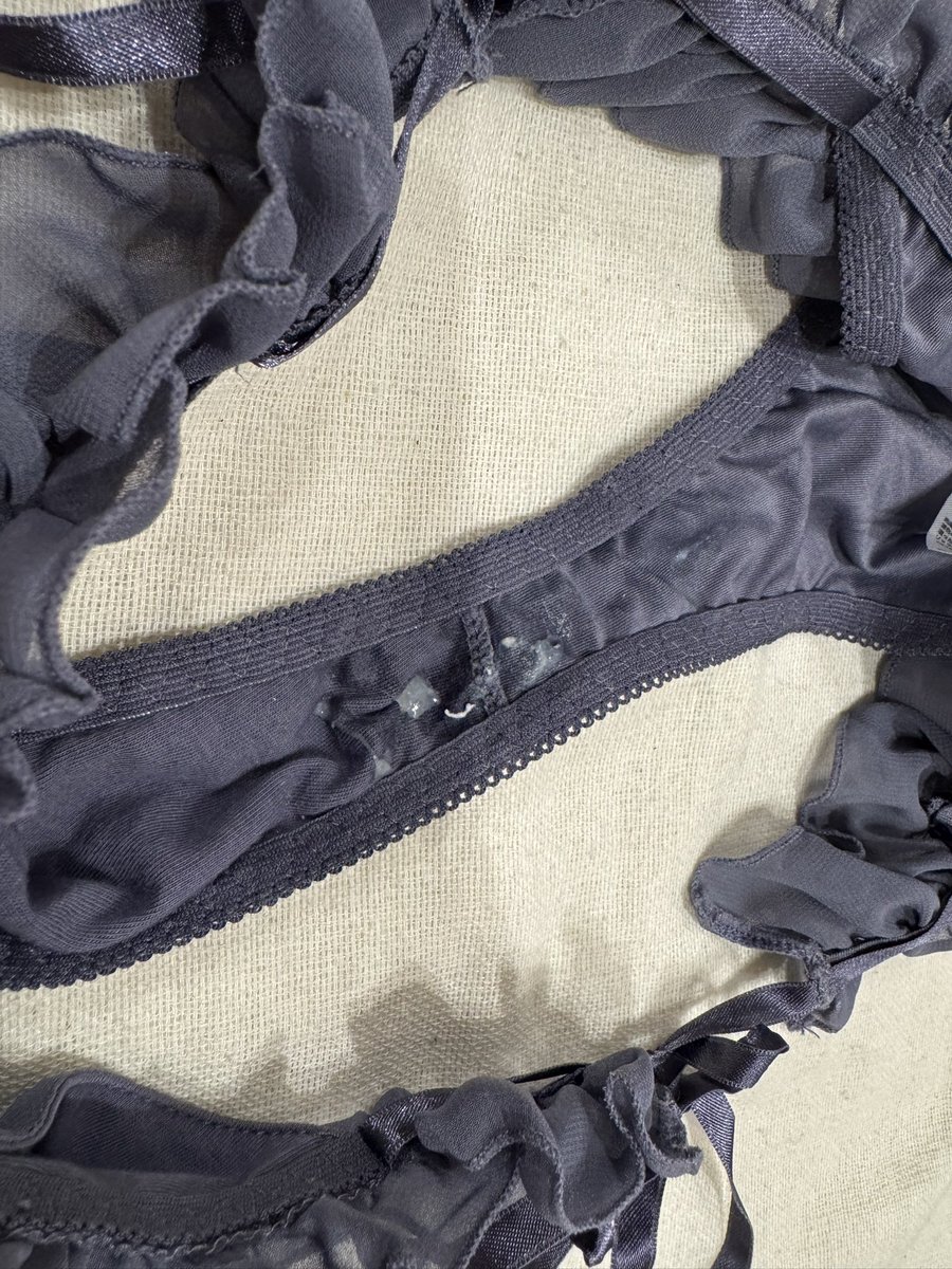 rinrinsei08's tweet photo. じゅぼじゅぼしていっぱい出ちゃった…///
1人で潮ふきまでして恥ずかしい🥺💦
ここ最近のムラムラがやばくて、ひとりで何回もいっちゃってる🙈2日間のおぱんちゅ欲しい人おしえて💕
#使用済み下着 #売り子 #下着売り子  #下着取 https://t.co/Vnaqv0zkAj