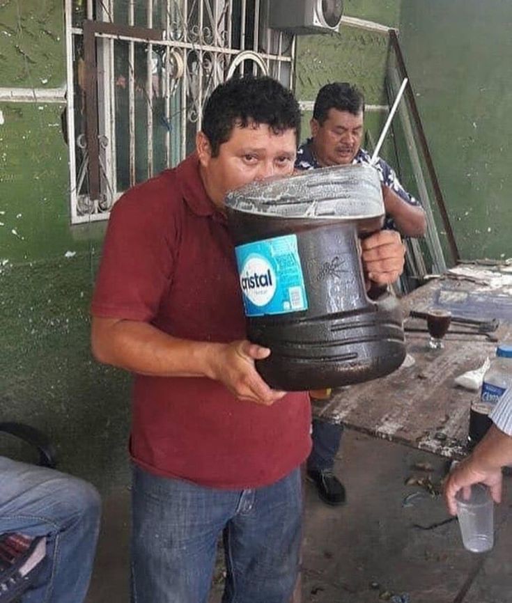 con este calor el vaso de fernet más tranqui que me voy a tomar el finde es este